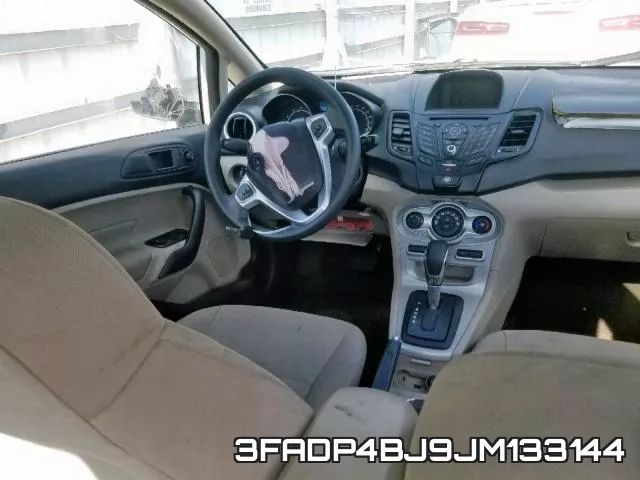 3FADP4BJ9JM133144_9.webp
