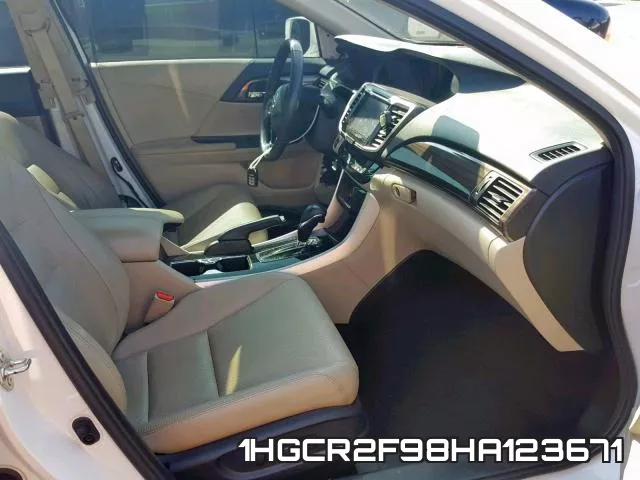 1HGCR2F98HA123671_5.webp