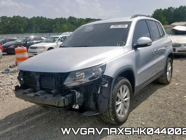 WVGAV7AX5HK044002_2.webp