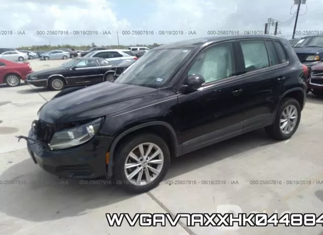 WVGAV7AXXHK044884_2.webp