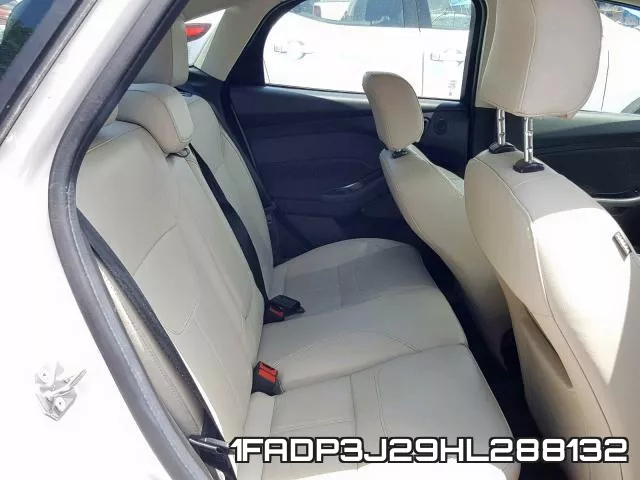 1FADP3J29HL288132_6.webp