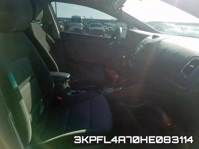 3KPFL4A70HE083114_5.webp