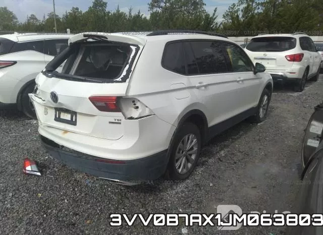3VV0B7AX1JM063803_4.webp