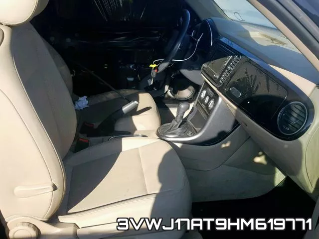 3VWJ17AT9HM619771_5.webp
