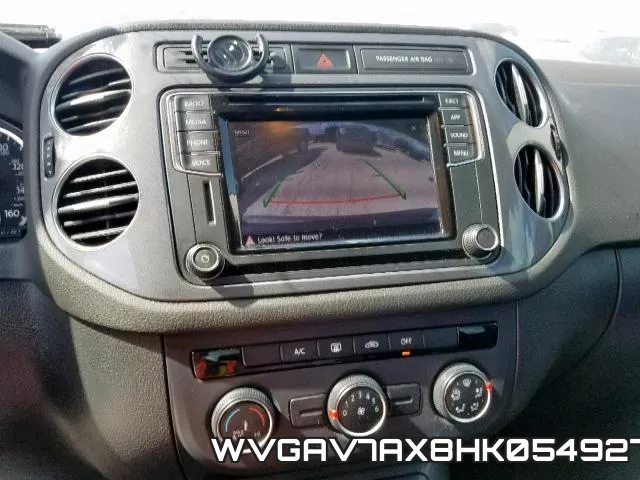 WVGAV7AX8HK054927_9.webp