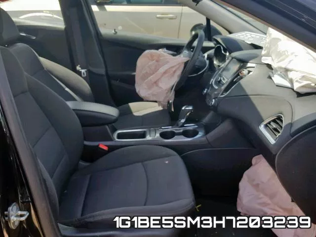 1G1BE5SM3H7203239_5.webp