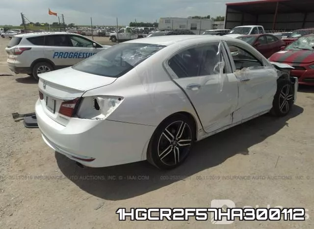 1HGCR2F57HA300112_4.webp