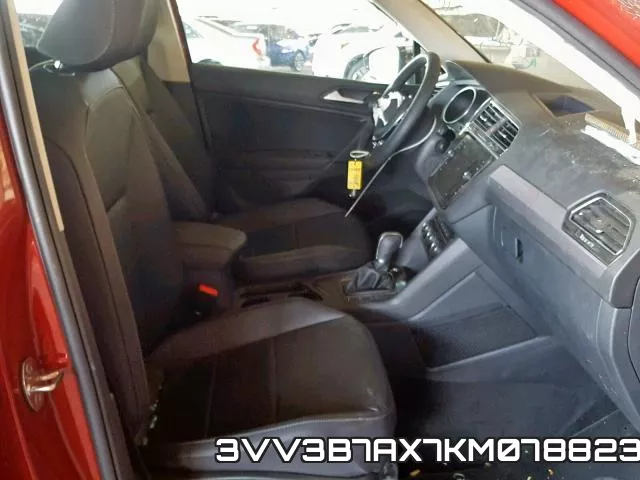 3VV3B7AX7KM078823_5.webp