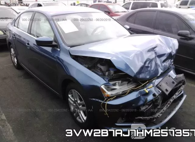 3VW2B7AJ7HM257357_1.webp