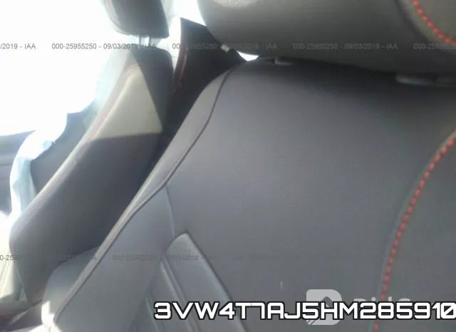3VW4T7AJ5HM285910
