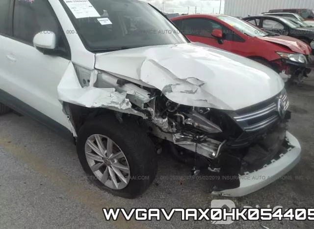 WVGAV7AX0HK054405_6.webp