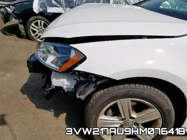 3VW217AU9HM076418_9.webp
