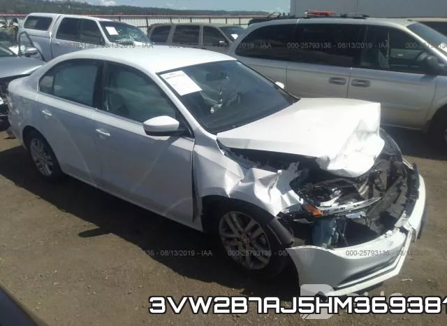 3VW2B7AJ5HM369381_1.webp