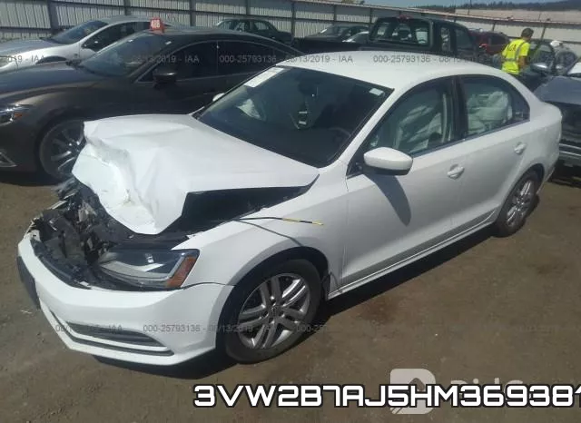 3VW2B7AJ5HM369381