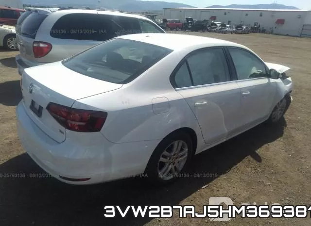 3VW2B7AJ5HM369381_4.webp