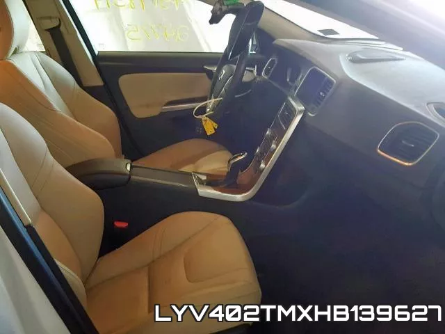LYV402TMXHB139627_5.webp