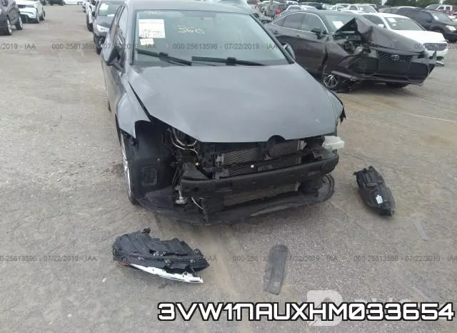 3VW117AUXHM033654_6.webp