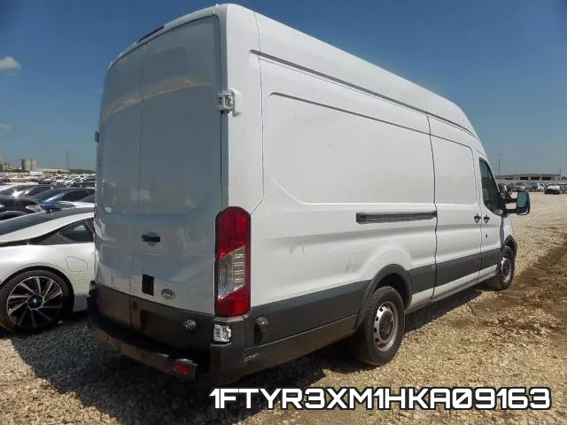 1FTYR3XM1HKA09163_4.webp
