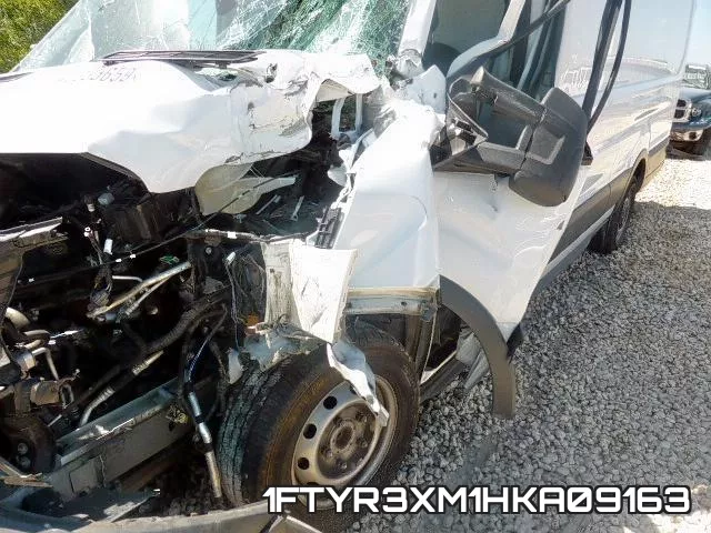 1FTYR3XM1HKA09163_9.webp