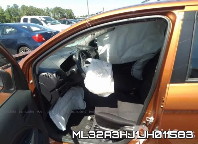 ML32A3HJ1JH011583_5.webp