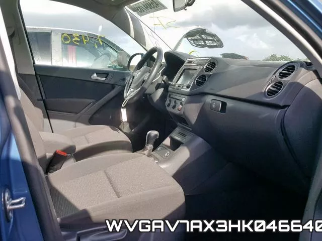 WVGAV7AX3HK046640_5.webp