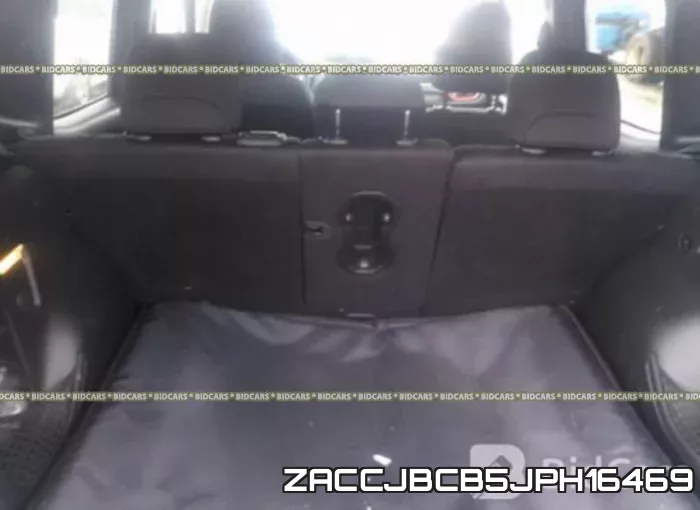 ZACCJBCB5JPH16469_6.webp