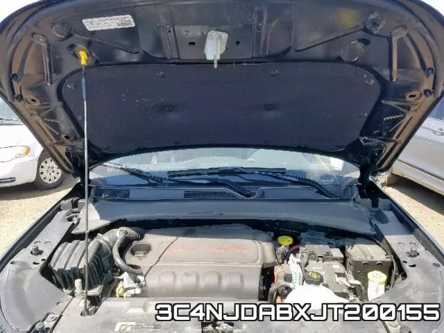 3C4NJDABXJT200155_7.webp