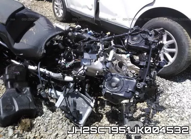 JH2SC7951JK004532_5.webp