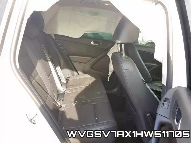WVGSV7AX1HW511705_6.webp