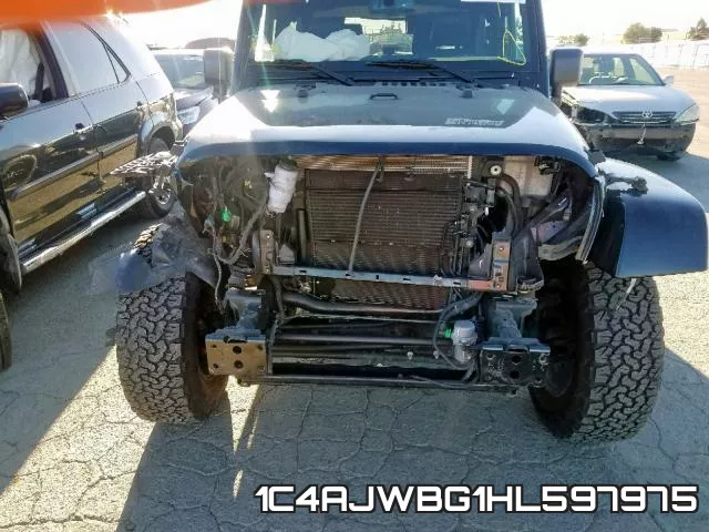1C4AJWBG1HL597975_9.webp