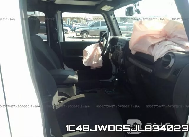 1C4BJWDG5JL834023_5.webp
