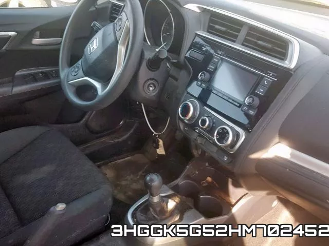 3HGGK5G52HM702452_9.webp