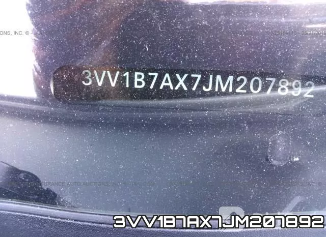 3VV1B7AX7JM207892_9.webp