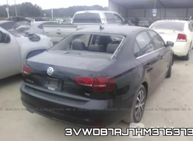 3VWDB7AJ7HM376373_4.webp