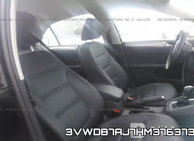 3VWDB7AJ7HM376373_5.webp