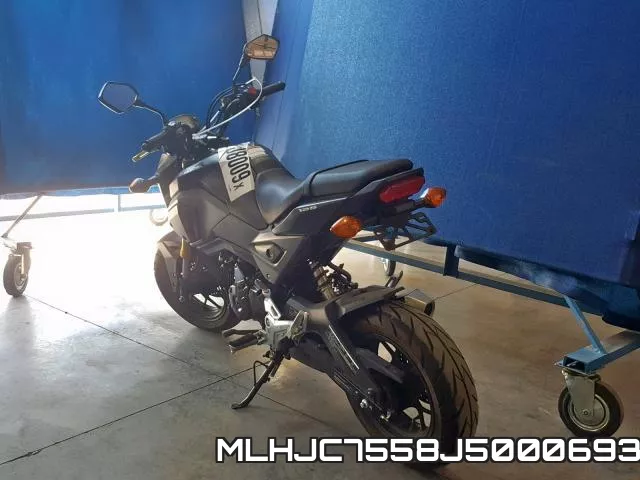 MLHJC7558J5000693_3.webp