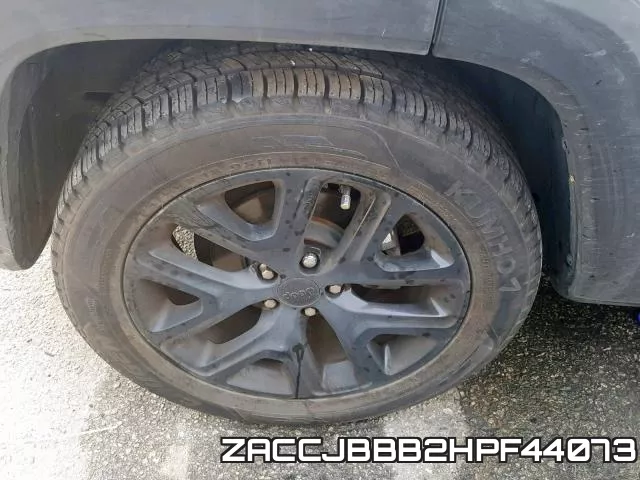 ZACCJBBB2HPF44073_9.webp