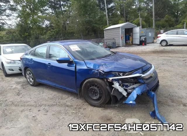 19XFC2F54HE057742_1.webp