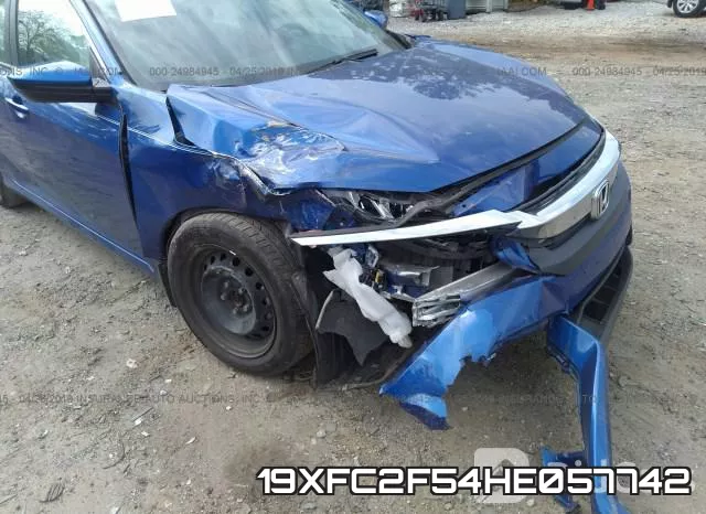 19XFC2F54HE057742_6.webp