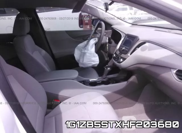 1G1ZB5STXHF203680_5.webp