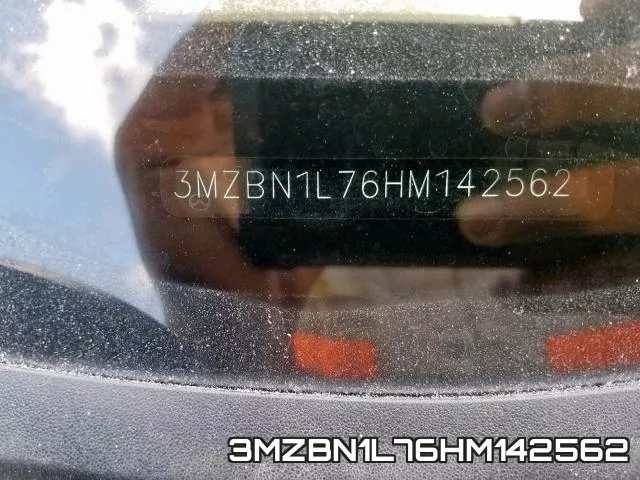 3MZBN1L76HM142562
