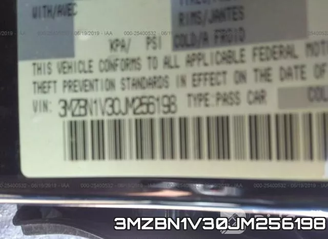 3MZBN1V30JM256198_9.webp