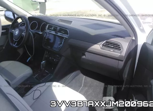 3VV3B7AXXJM200962_5.webp