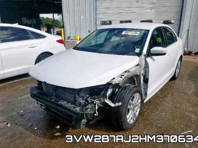3VW2B7AJ2HM370634_2.webp