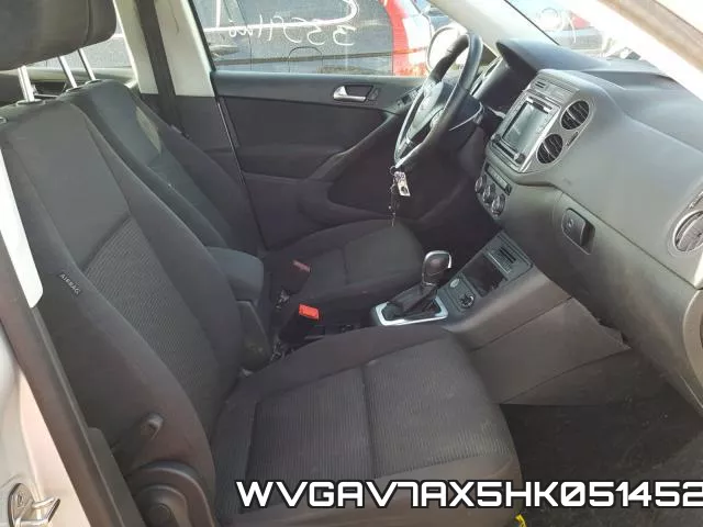 WVGAV7AX5HK051452_5.webp