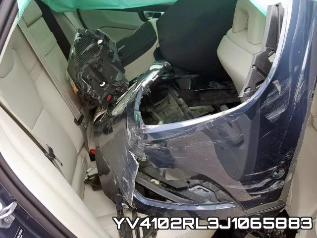 YV4102RL3J1065883_6.webp