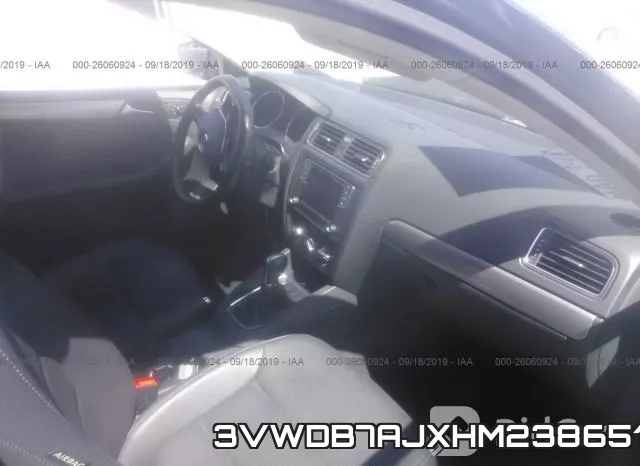 3VWDB7AJXHM238651_5.webp