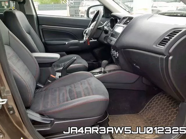 JA4AR3AW5JU012325_5.webp