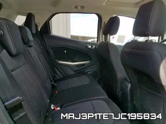 MAJ3P1TE7JC195834_6.webp