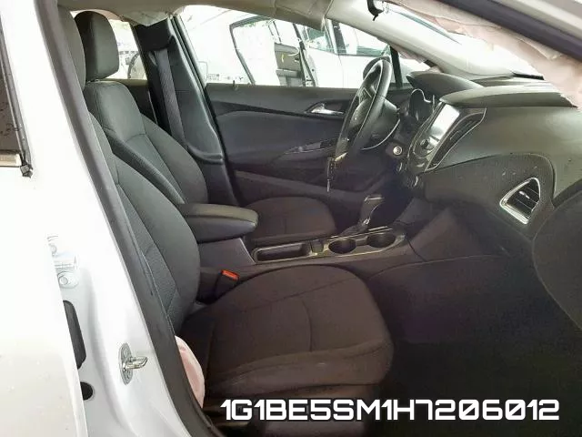 1G1BE5SM1H7206012_5.webp